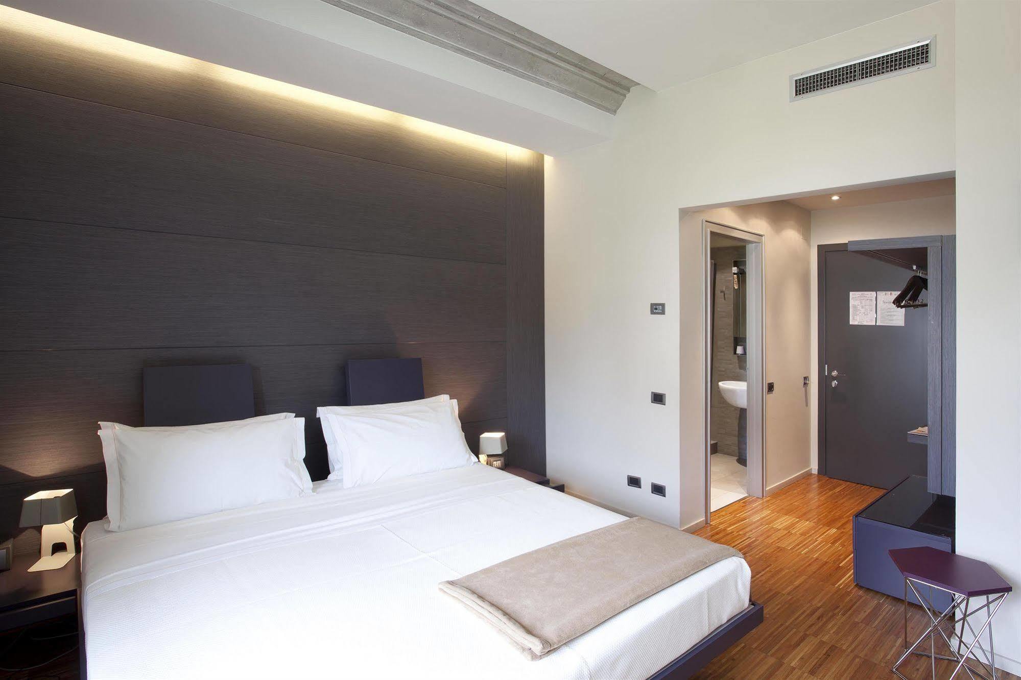 Alter Hotel Barge Εξωτερικό φωτογραφία